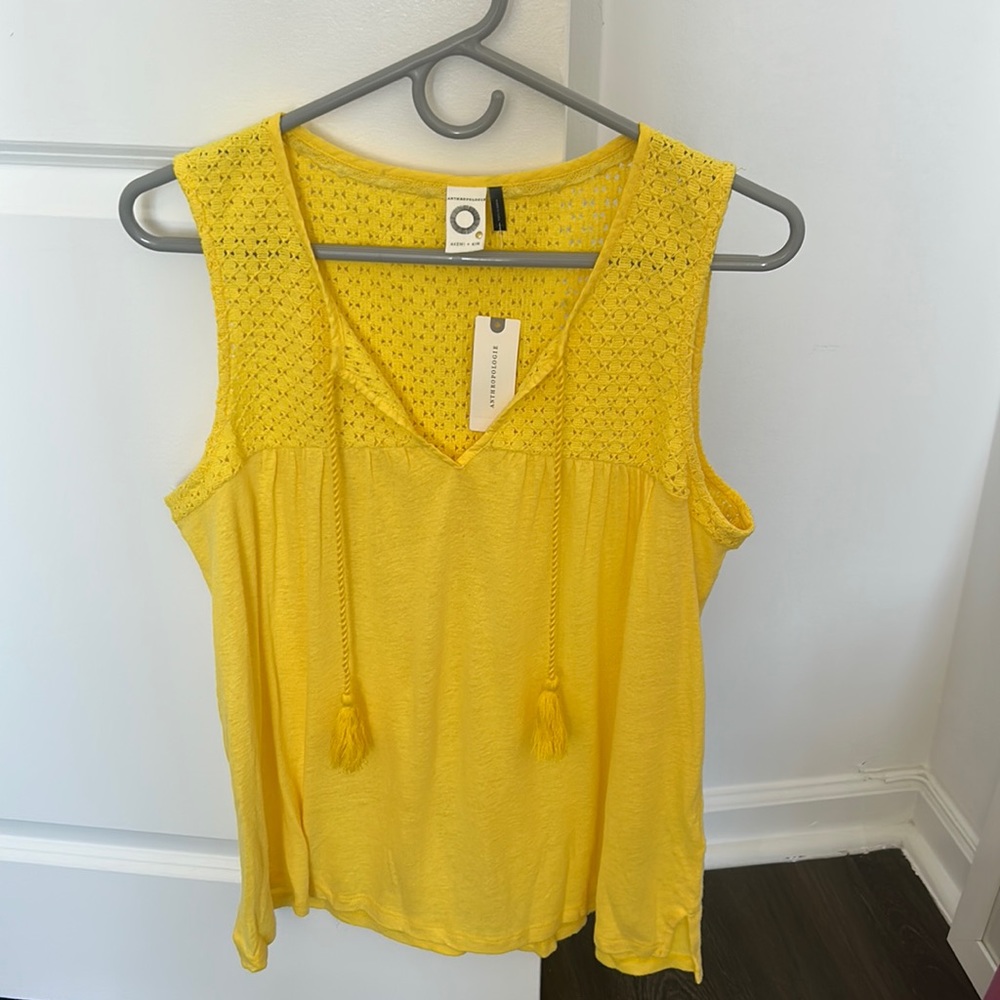 Anthropologie NWT beautiful sleeveless with detail